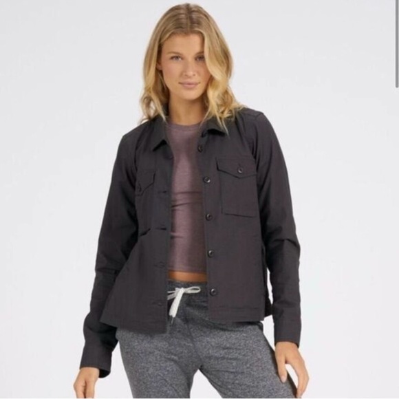 Vuori Jackets & Blazers - Vuori Ripstop Utility Women’s Large Utility Collared Button Jacket
